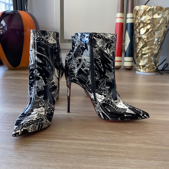 Louboutin limited edition artistic signature black/white print ankle hi boots - Picture 5 of 17